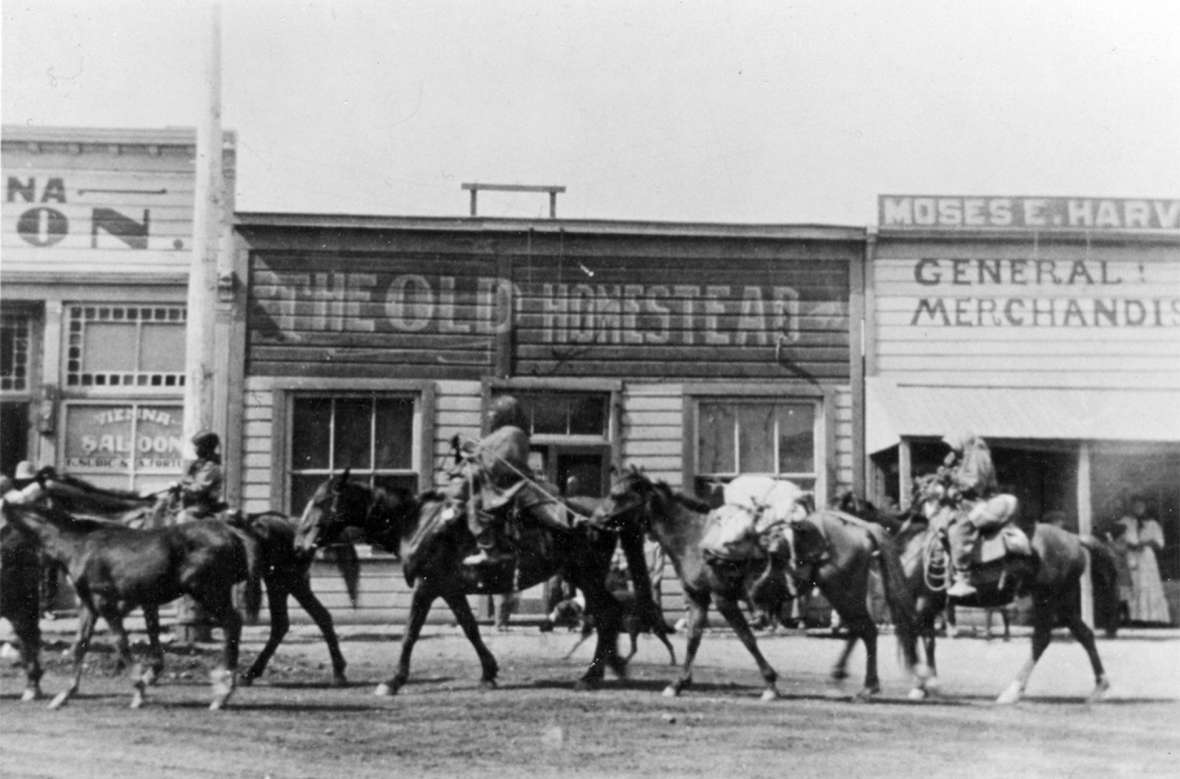 The 350 or so White River Utes who left Utah traveled north and east via Brown’s Park in northwest Colorado and Whiskey Gap in central Wyoming. But their route between those two places was not detailed in newspapers or reports that have surfaced so far. This photo of Utes on K Street in downtown Rock Springs in 1906 may include some of that group. Sweetwater County Historical Museum. The 350 or so White River Utes who left Utah traveled north and east via Brown’s Park in northwest Colorado and Whiskey Gap in central Wyoming. But their route between those two places was not detailed in newspapers or reports that have surfaced so far. This photo of Utes on K Street in downtown Rock Springs in 1906 may include some of that group. Sweetwater County Historical Museum.