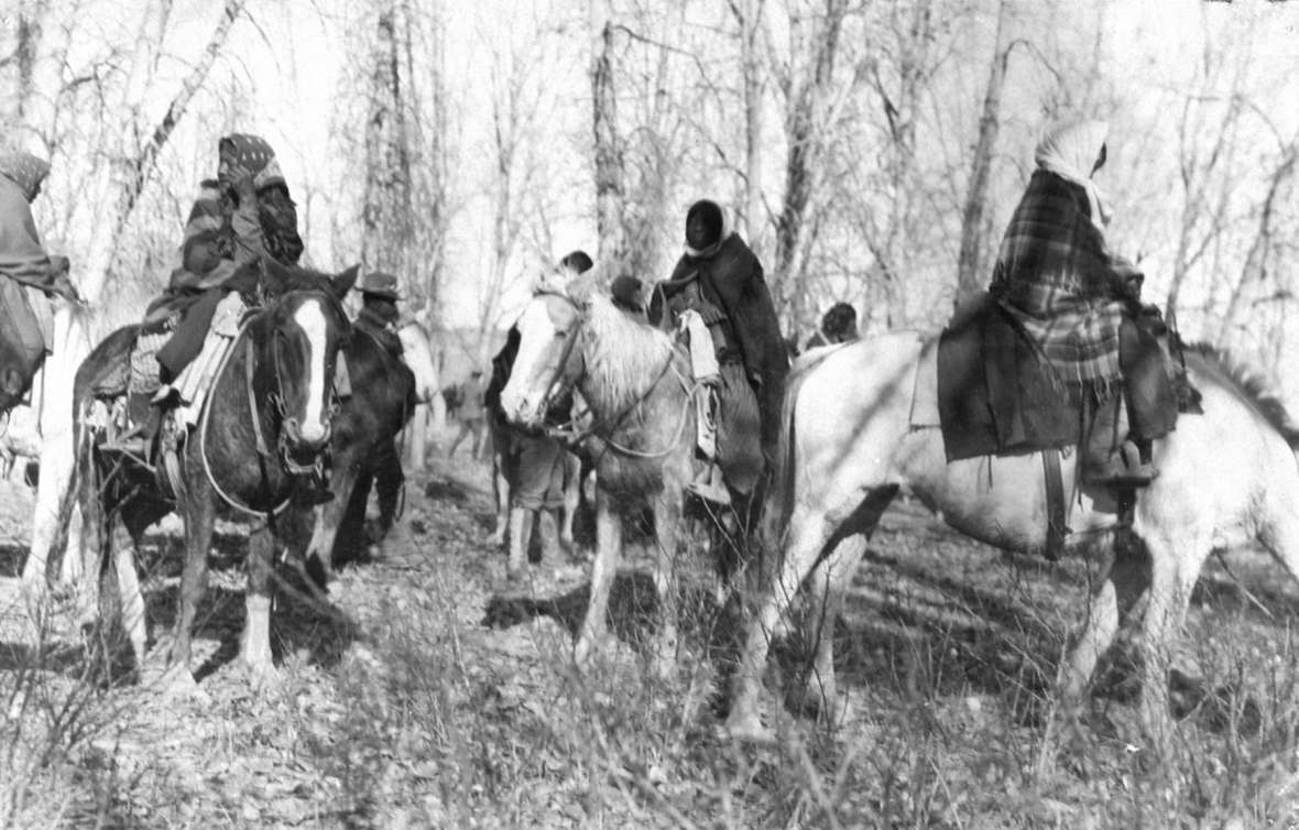 Ute women prepare to leave their camp on Powder River for Fort Meade in South Dakota, November 1906. T.W. Tolman photo, Campbell County Rockpile Museum. Ute women prepare to leave their camp on Powder River for Fort Meade in South Dakota, November 1906. T.W. Tolman photo, Campbell County Rockpile Museum.