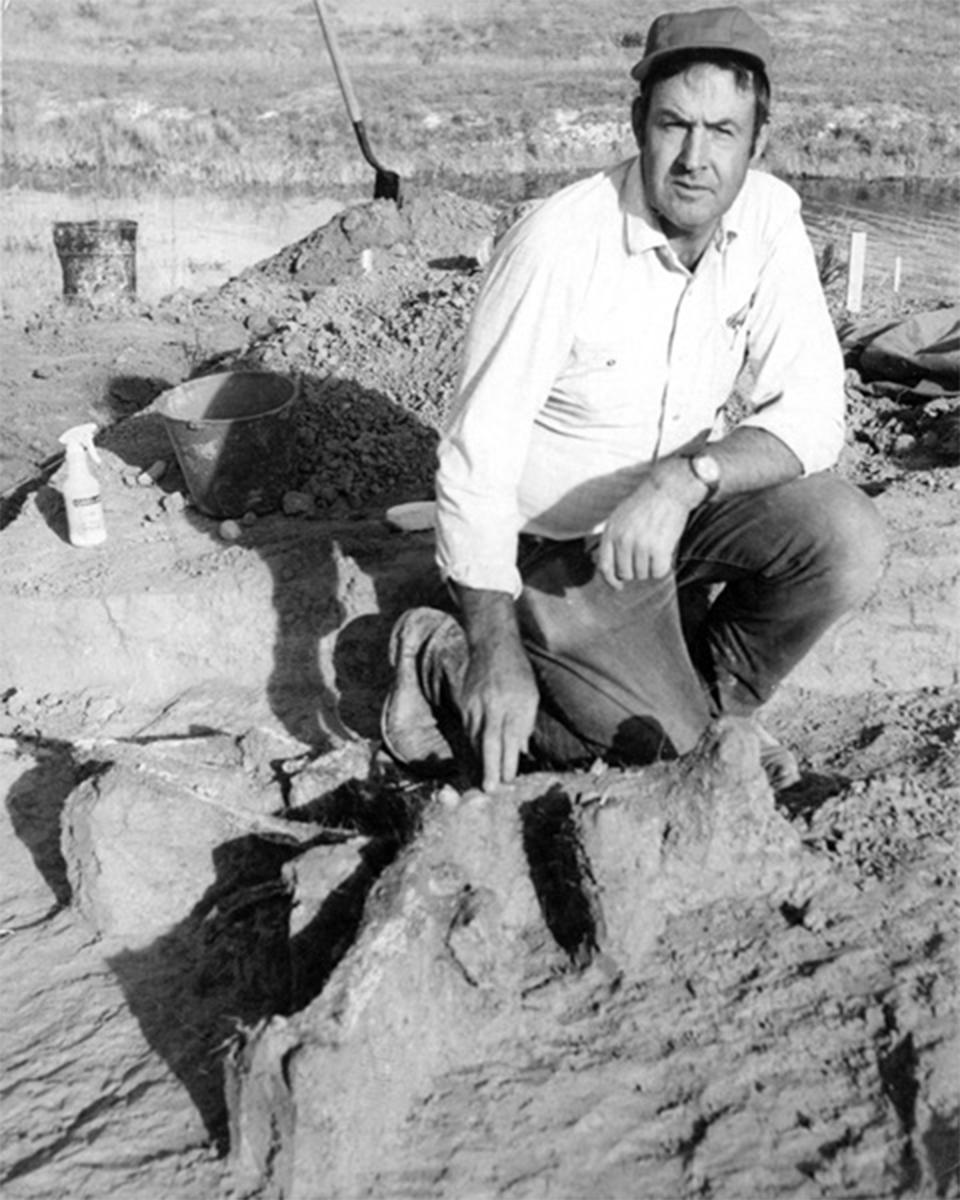 George Frison at the Colby Site near Worland, Wyoming, 1973. UW Anthropology Department.