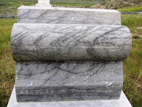 Otto Franc’s headstone in the Meeteetse Cemetery gives the dates of his birth and death and adds, “First settled in this valley in early 1879.” Findagrave.com. Otto Franc’s headstone in the Meeteetse Cemetery gives the dates of his birth and death and adds, “First settled in this valley in early 1879.” Findagrave.com.